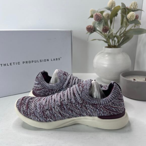 Amazon.com | APL: Athletic Propulsion Labs Women APL Athletic Propulsion Labs Techloom Wave Sneakers Burgundy Women\'s 5 NWB